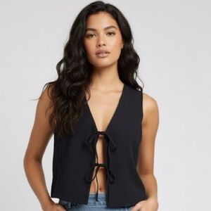 Black Sleeveless Linen Tie Front Vest Top | Summer Resort Chic 🖤
